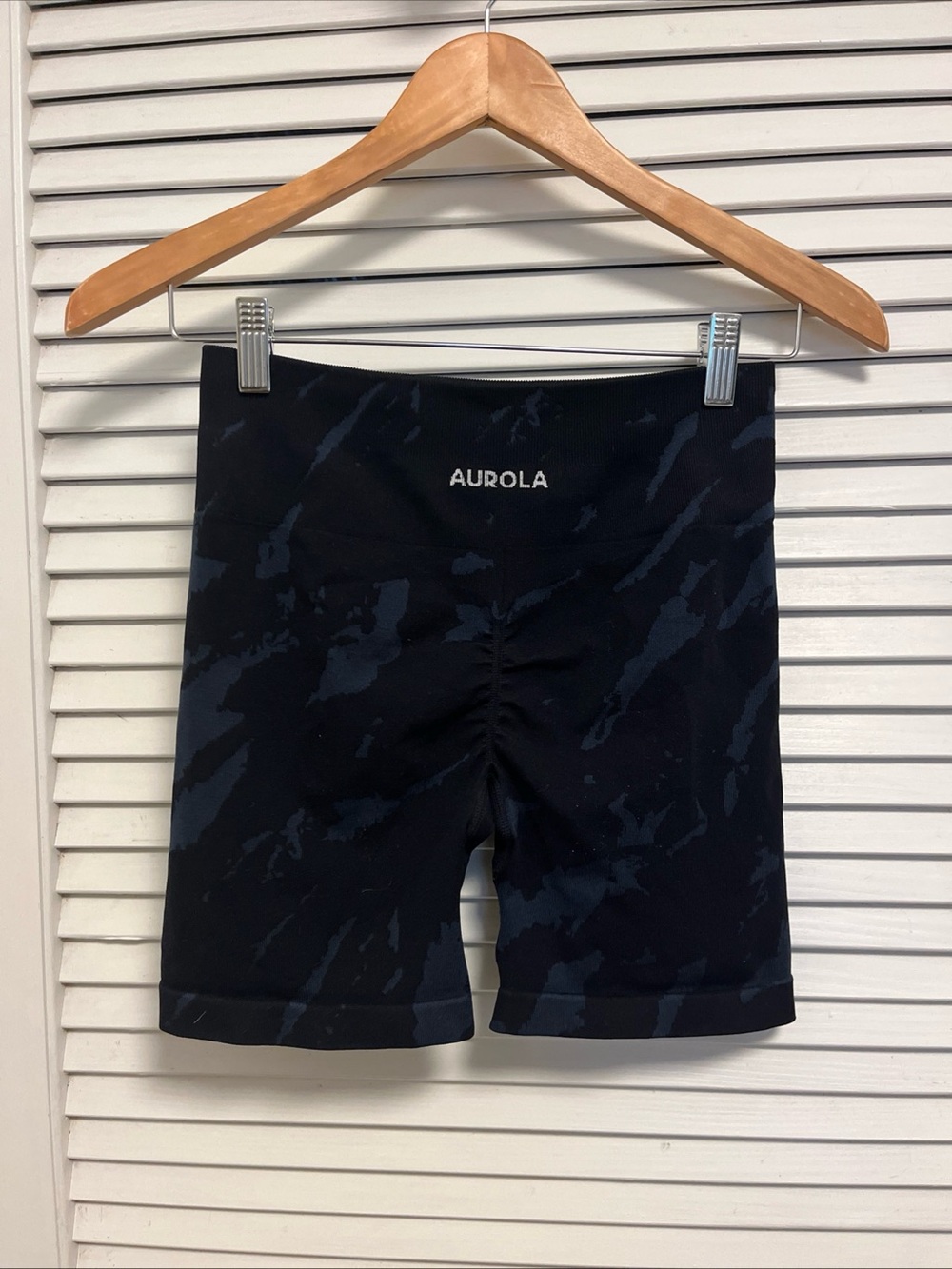 Aurola Women's Black Patterned High-Rise Bike Shorts blue camo pattern